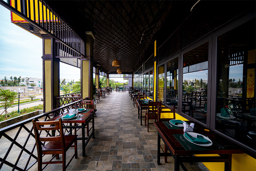 balcony seat of indian restaurant in halong