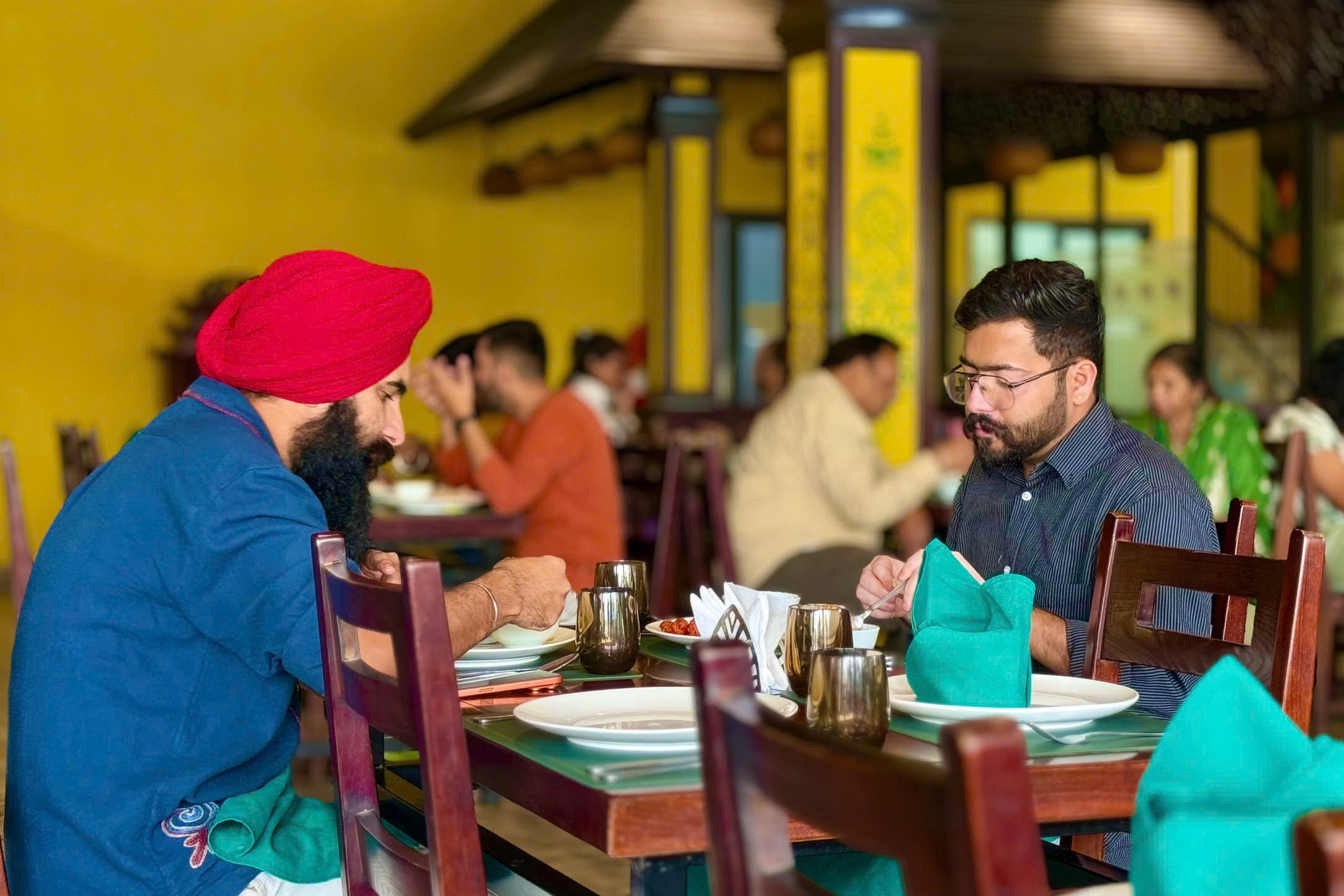 Case Study When 32 Indian Guests Land at 5 AM, The One Indian Was Ready